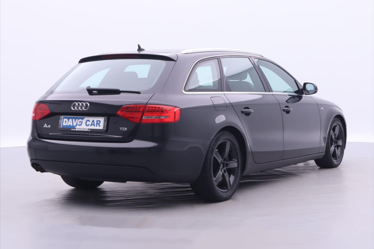 Audi A4 2,0 TDI 125kW S-Line Aut.klima