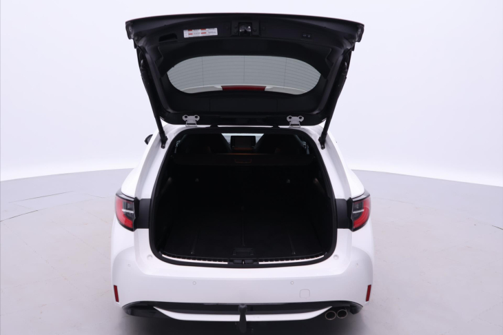 Toyota Corolla 2,0 e-CVT 112kW Executive CZ