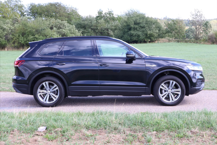 Volkswagen Touareg 3,0 TDI 170kW 4x4 Tažné CZ