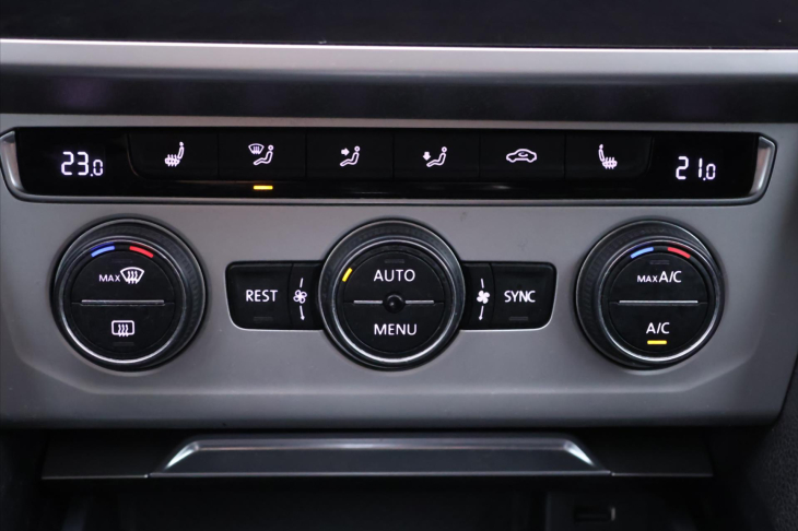 Volkswagen Passat 2.0 TDI 110kW DSG Comfort LED