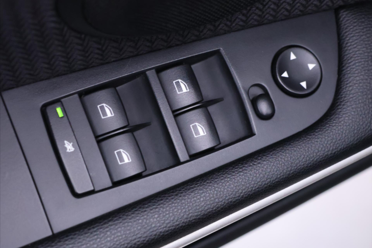 BMW Řada 3 2,0 318i 105kW Automat Klima