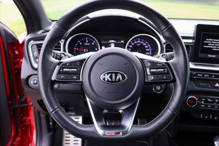 Kia ProCeed 1,6 CRDI GT-Line Aut. LED Kůže