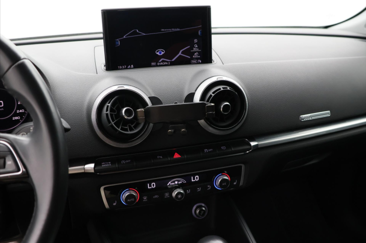 Audi A3 1,5 TSI 110kW S-tronic