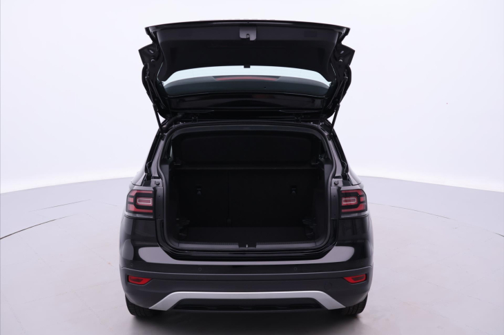 Volkswagen T-Cross 1,0 TSI 70kW CZ Life 1.Maj.