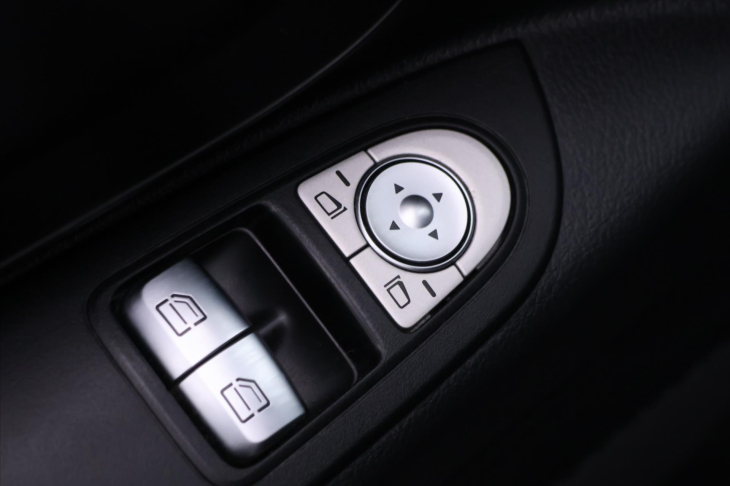 Mercedes-Benz Vito 2,0 116CDI 9 Míst Long Automat
