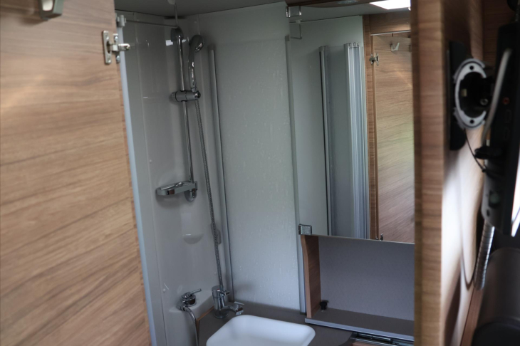 Weinsberg CaraCompact 2,3 Pepper CZ Navi 1.Majitel