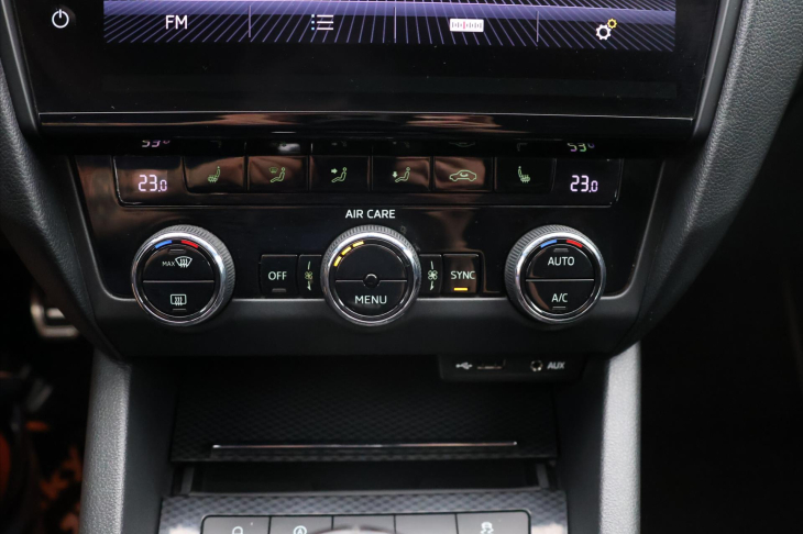 Škoda Octavia 2,0 TDI 135kW Aut.klima Navi RS