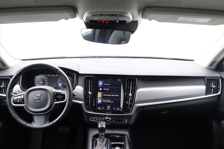 Volvo V90 2,0 T5 184kW Momentum CZ DPH