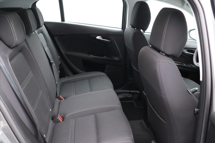Fiat Tipo 1,4 16V 70kW CZ Street 4800km