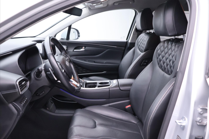 Hyundai Santa Fe 2,2 CRDI 142kW CZ 1.Maj DPH