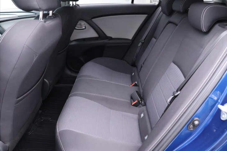 Toyota Avensis 2,0 D-4D 105kW CZ Navi Xenon