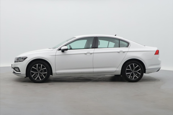 Volkswagen Passat 2.0 TDI 147kW DSG CZ Elegance