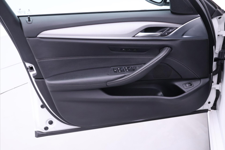 BMW Řada 5 3,0 540i xDrive Schnitzer DPH CZ