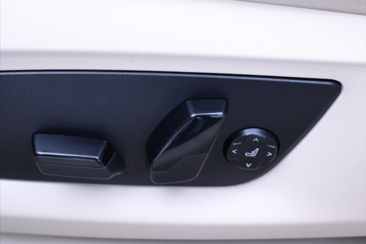 BMW Řada 5 2,0 520d Luxury Line CZ DPH