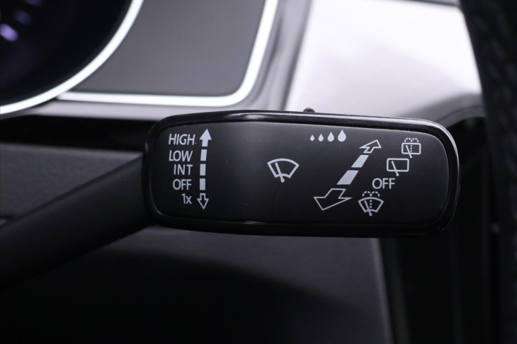 Volkswagen Passat 2,0 TDI 110kW DSG Matrix DPH