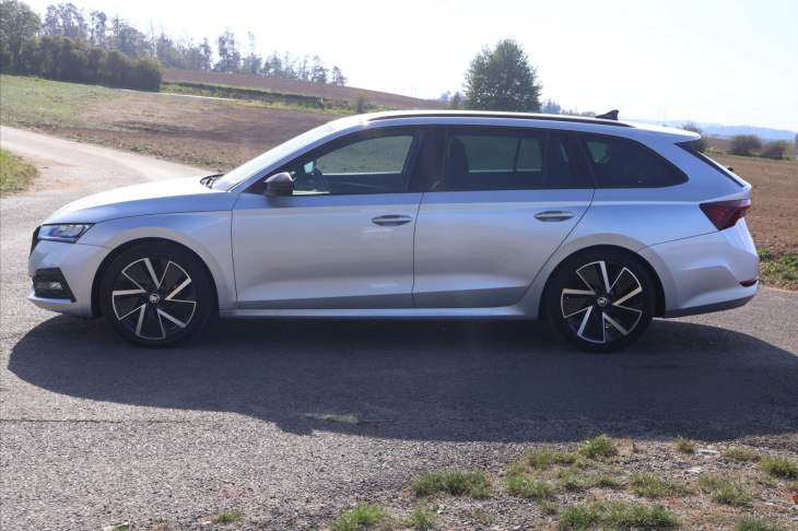 Škoda Octavia 2,0 TDI DSG Style Sport DPH