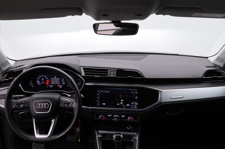 Audi Q3 2,0 40 TFSI Aut. quattro LED