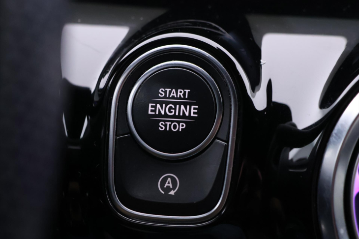 Mercedes-Benz CLA 2,0 35 AMG 225kW 4MATIC DPH CZ