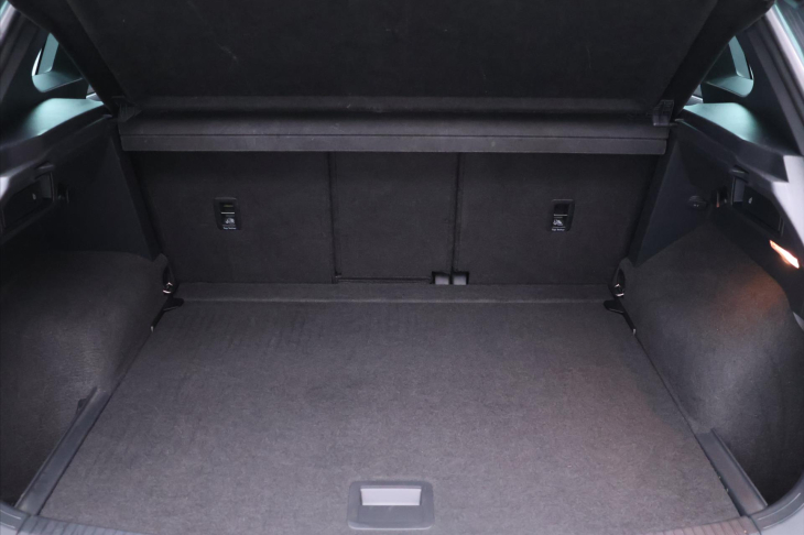 Volkswagen Tiguan 2,0 TDI 140kW DSG R-LINE 4M CZ