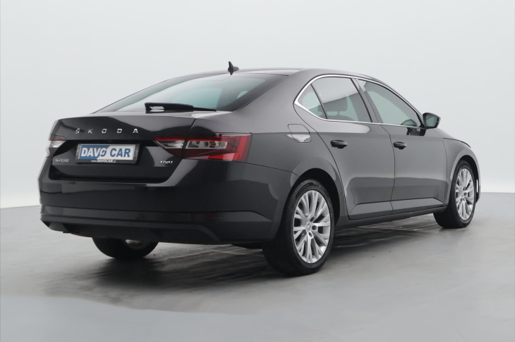 Škoda Superb 2,0 TDI 140kW DSG 4x4 Style CZ