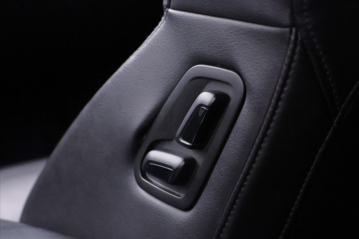 Škoda Superb 2,0 TDI 140kW DSG L&K 4x4 CZ