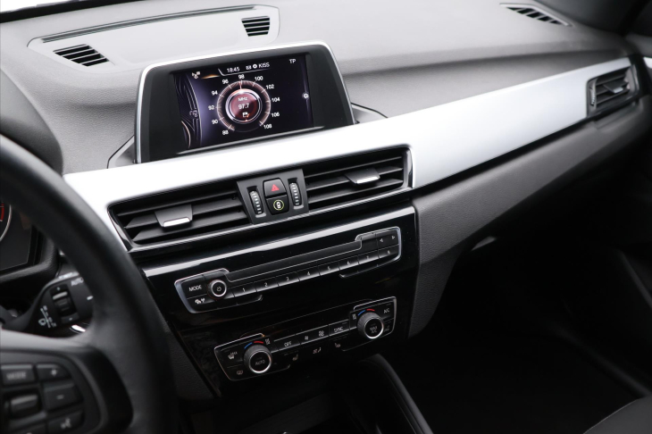 BMW X1 2.0 18d 110kW xDrive CZ Advantage