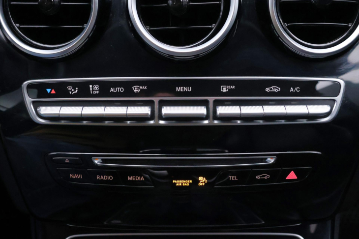 Mercedes-Benz Třídy C 1,6 85kW Kůže LED 180d