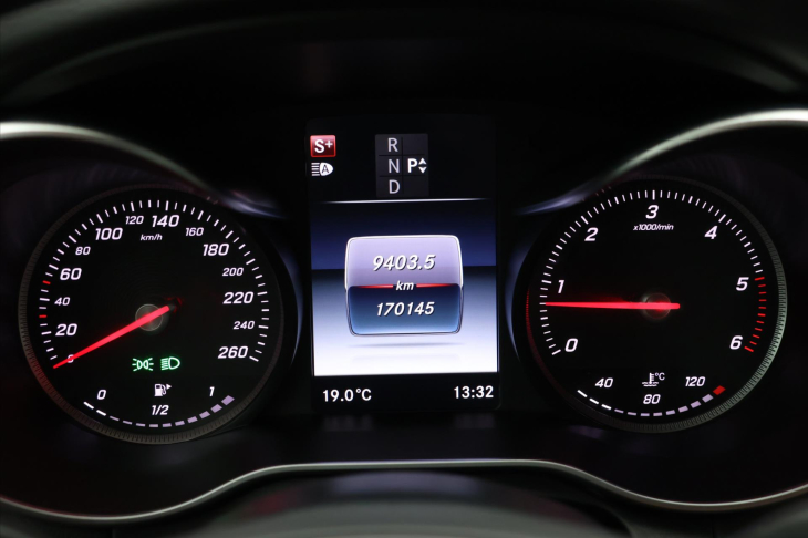 Mercedes-Benz Třídy C 2,1 220d 125kW Aut. Kůže LED