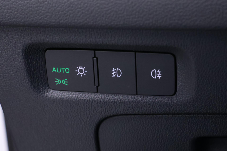 Škoda Octavia 2,0 TDI 110kW Ambition CZ DPH