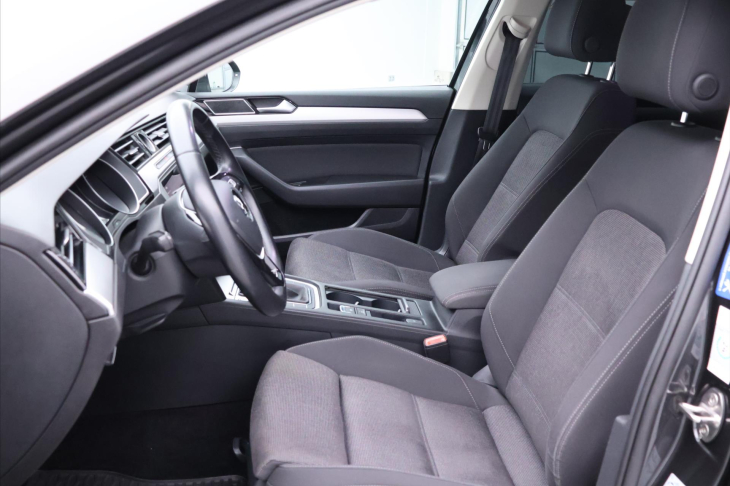 Volkswagen Passat 2,0 TDI 110kW Comfortline Navi