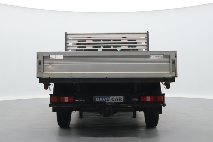 Ford Transit 2,2 TDCi 92kW 330L Base 7-Míst