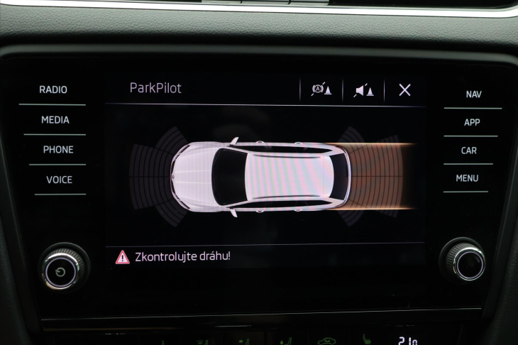 Škoda Octavia 2,0 TDI 110kW DSG Style Kůže