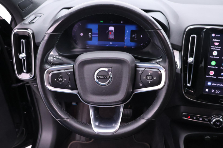 Volvo XC40 2,0 B3 120kW Core DCT CZ Záruka