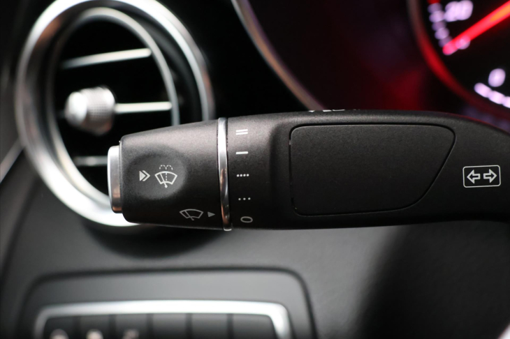 Mercedes-Benz GLC 2,1 250d 150 kw 4MATIC CZ AMG