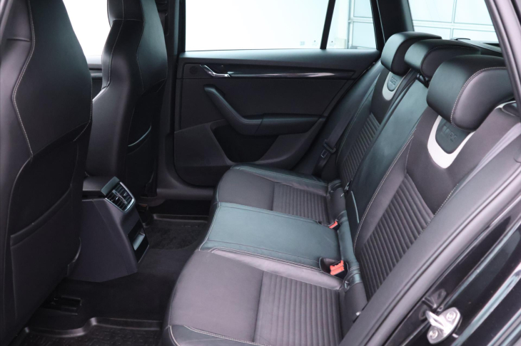 Škoda Octavia 2,0 TDI RS 135kW Xenon Kůže