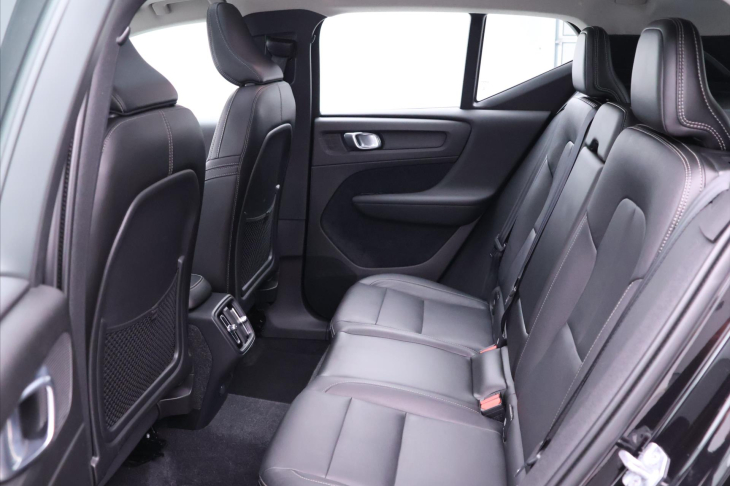Volvo XC40 2,0 D4 AWD Panorama Tažné