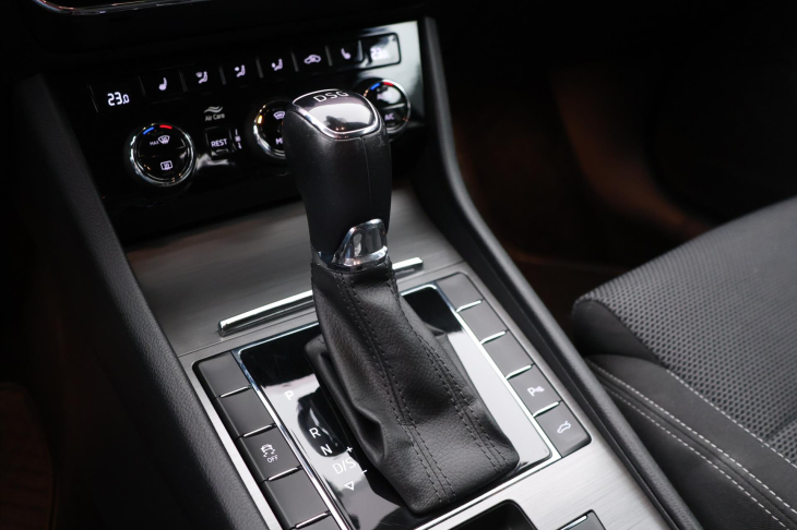 Škoda Superb 2,0 TDI 140kW DSG Style LED