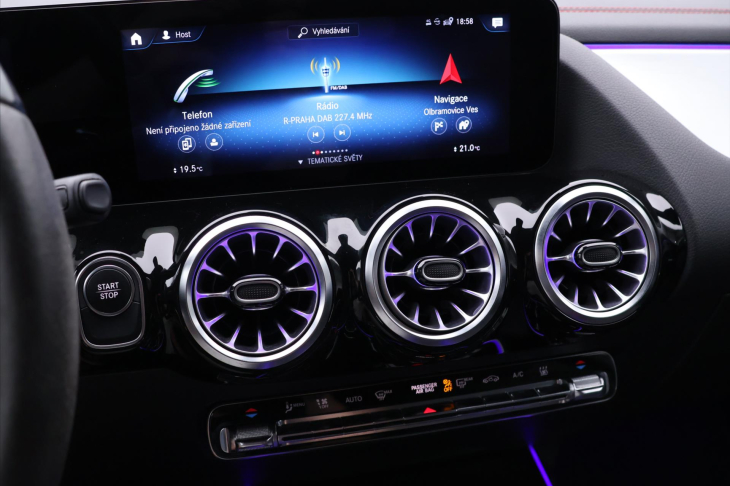 Mercedes-Benz EQA 250 150kW AMG Kamera Navi