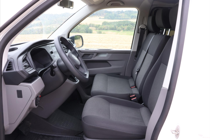 Volkswagen Transporter 2,0 TDI 110kW DSG 9-Míst CZ DPH