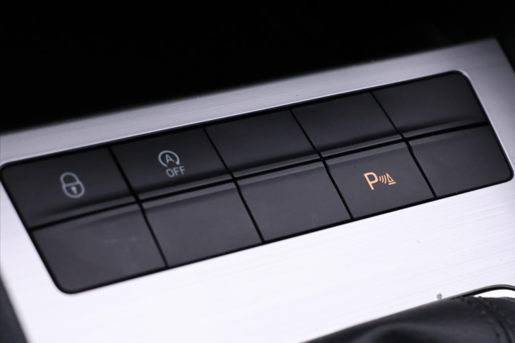 Škoda Octavia 1,5 TSI 110kW DSG Style Navi