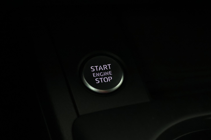 Audi A4 2,0 TDI 140kW Quattro CZ DPH