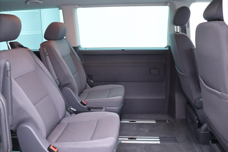 Volkswagen Multivan 2,0 TDI 132kW DSG 4M 7Míst CZ