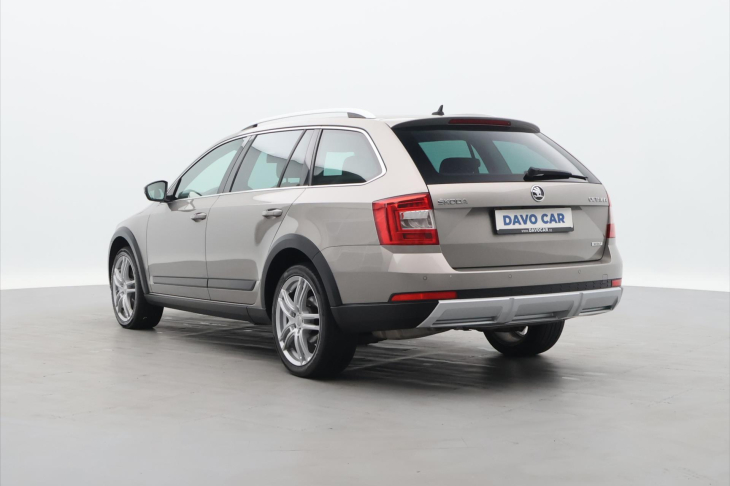 Škoda Octavia 2.0 TDI 135kW DSG Scout Xenon