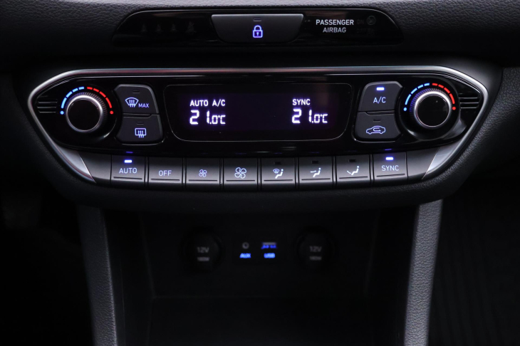 Hyundai i30 1,0 T-GDI 88kW CZ Style