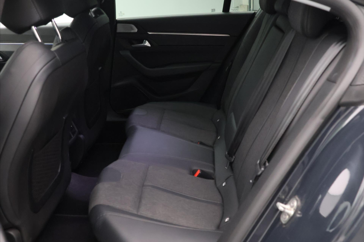 Peugeot 508 1.6 PureTech 133kW Allure CZ DPH