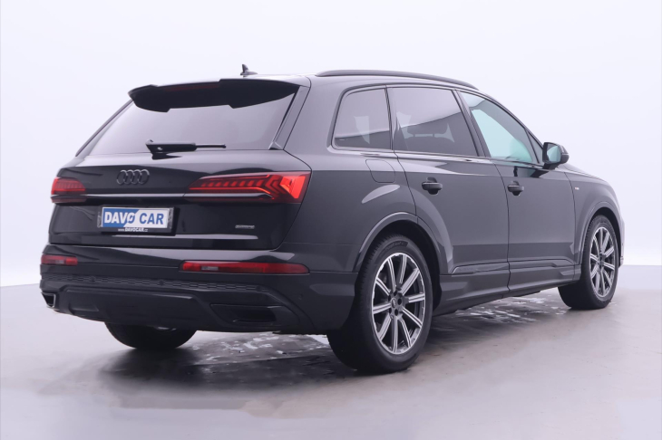 Audi Q7 3,0 50TDI 210kW S line CZ DPH