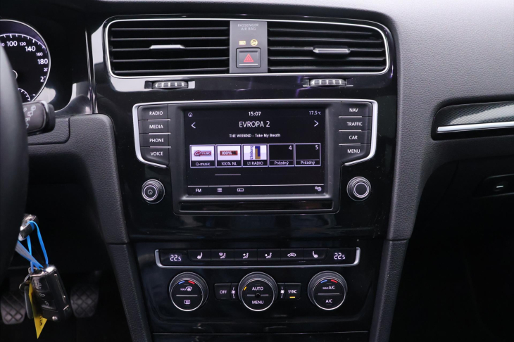 Volkswagen Golf 1,2 TSI R-line Highline