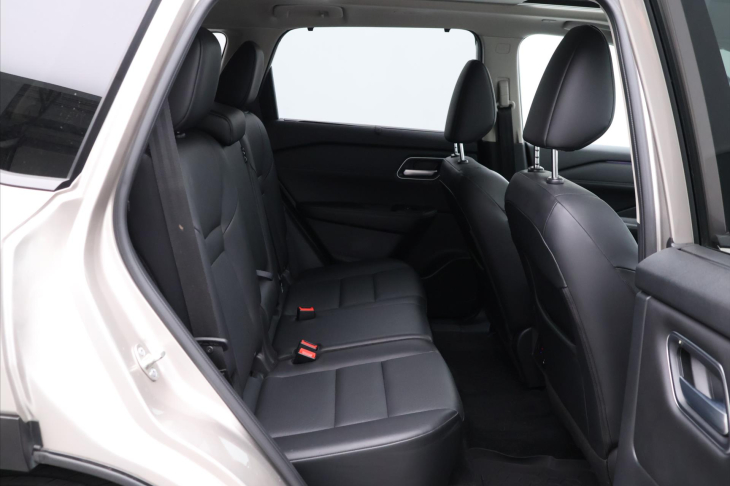 Nissan X-Trail 1,5 e-Power 4WD Tekna CZ 1.Maj