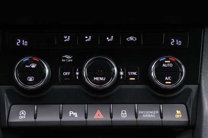 Škoda Karoq 1,0 TSI Style LED Navi DPH