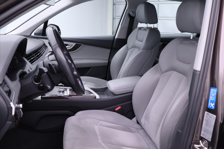Audi Q7 3,0 TFSI 245kW Quattro Tiptronic CZ